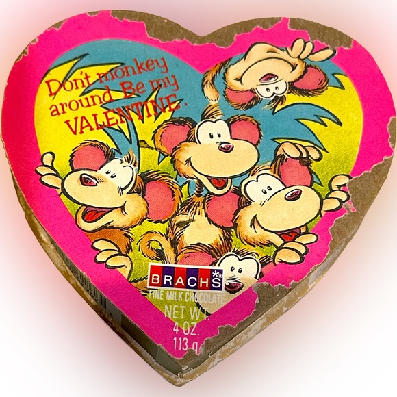 VTG DISTRESSED BRACHS HEART CHOCOLATE BOX 5.5 DONT MONKEY AROUND BE MY VALENTINE - Picture 1 of 4